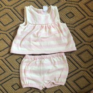 NWOT baby Gap pink and white knit striped set